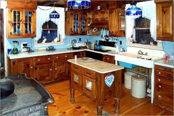 Custom Made Colonial Kitchen Cabinets